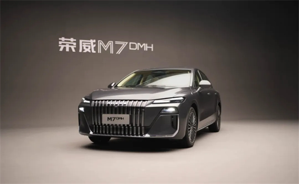 現(xiàn)在的上汽，不僅在增長的快車道上，更在智能電動時代的正中心，重新掌握了市場核心話語權。