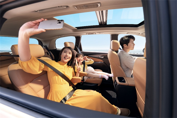 全球唯一10萬(wàn)級(jí)混動(dòng)MPV——上汽大通 G50 混動(dòng)上市，售價(jià)13.98萬(wàn)起